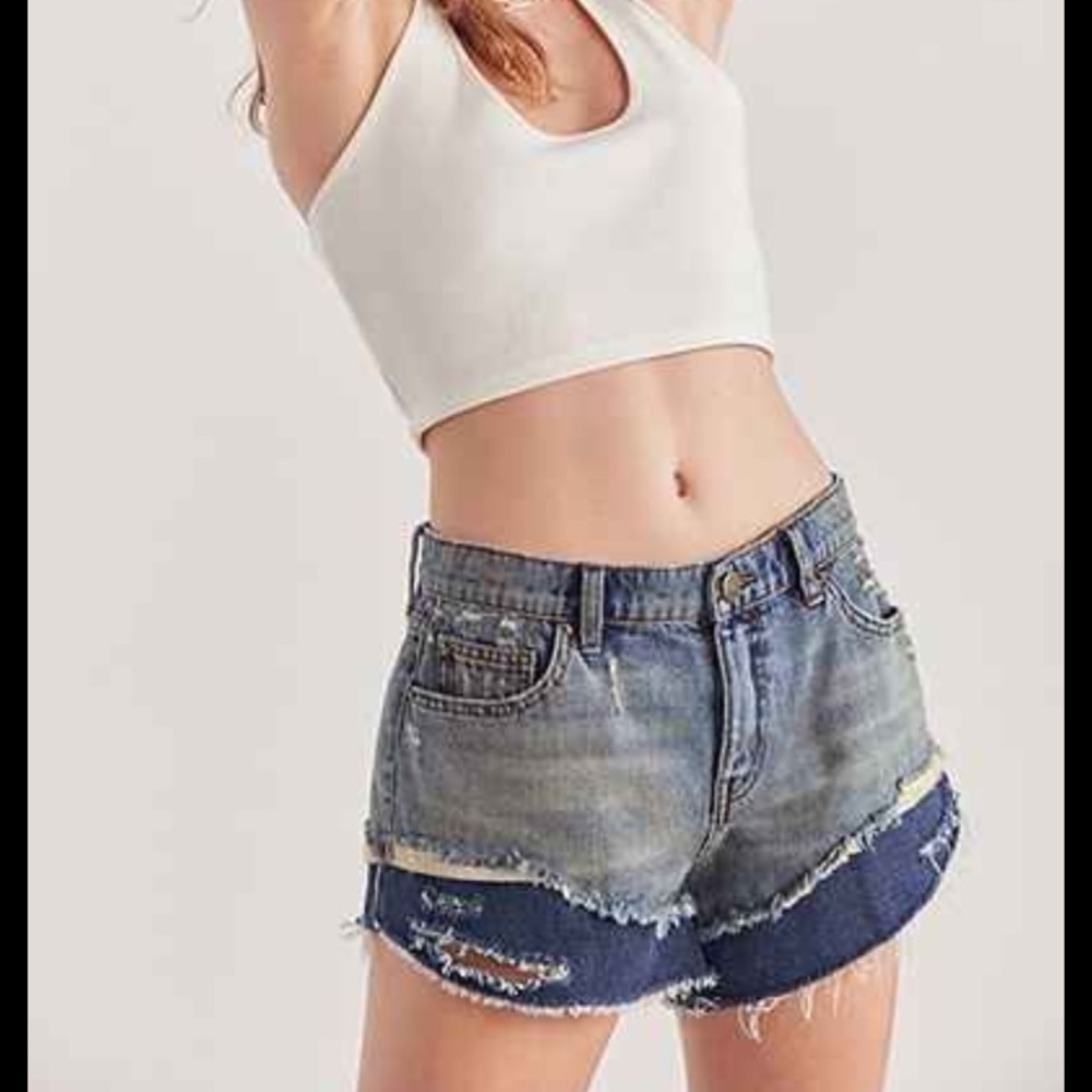BDG boyfriend denim short low rise